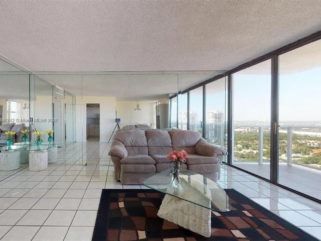 3625 N Country Club Dr # 2601, Aventura FL 33180