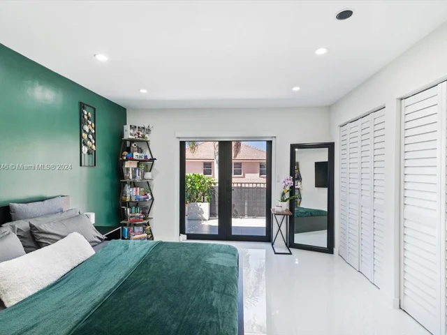 2382 SW 180th Ave, Miramar FL 33029