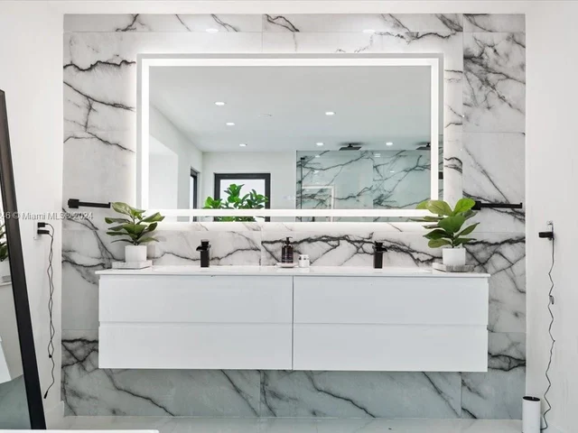 2382 SW 180th Ave, Miramar FL 33029