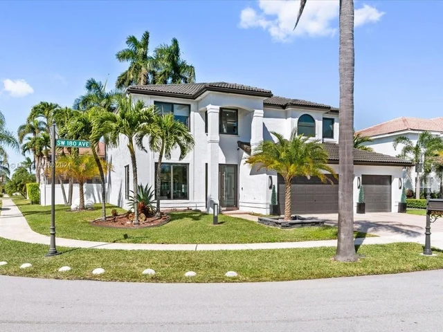 2382 SW 180th Ave, Miramar FL 33029