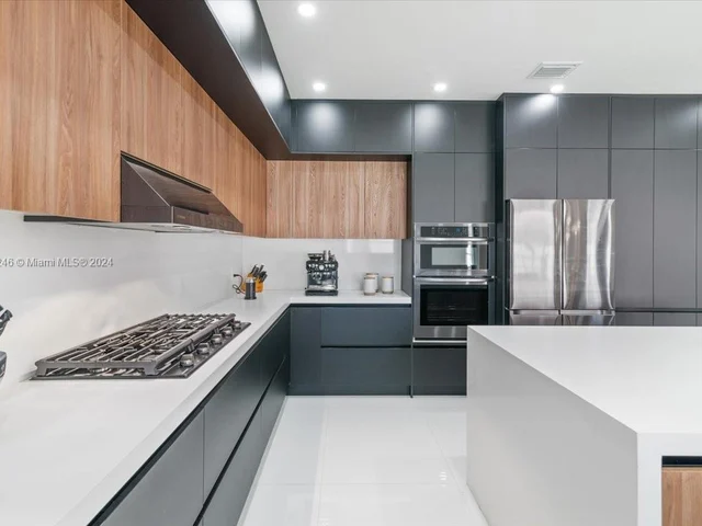 2382 SW 180th Ave, Miramar FL 33029