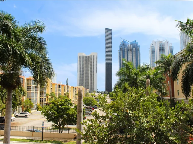 17100 N Bay Rd # 1316, Sunny Isles Beach FL 33160