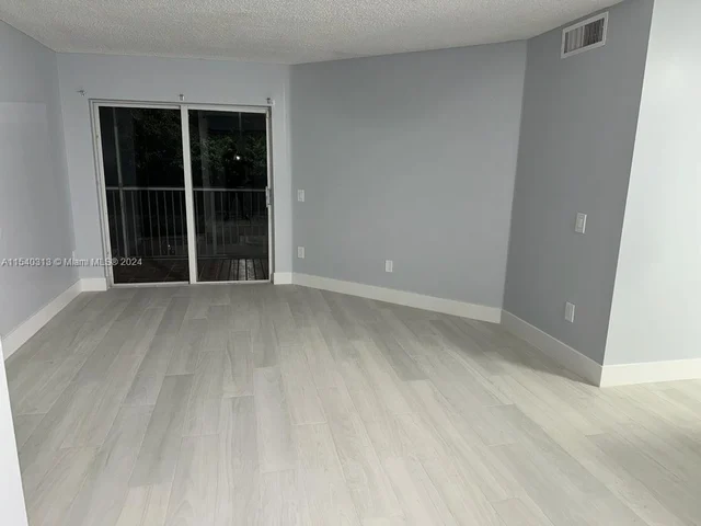 440 S Park Rd # 207, Hollywood FL 33021