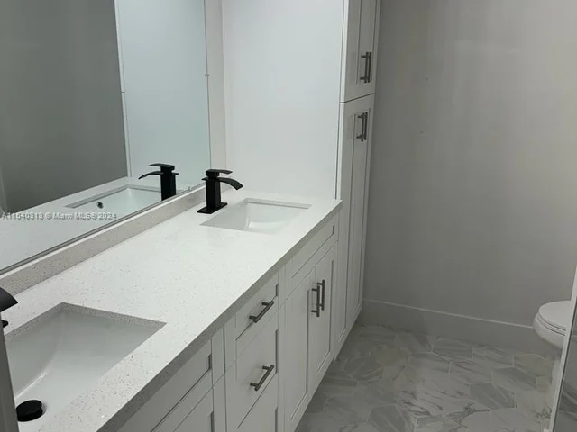 440 S Park Rd # 207, Hollywood FL 33021