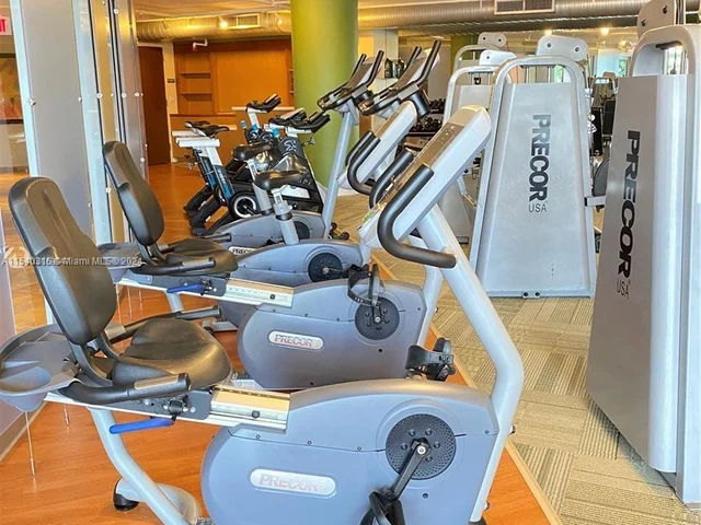 2641 N Flamingo Rd # 1807N, Sunrise FL 33323