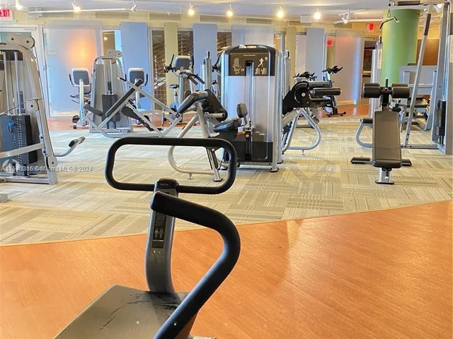 2641 N Flamingo Rd # 1807N, Sunrise FL 33323