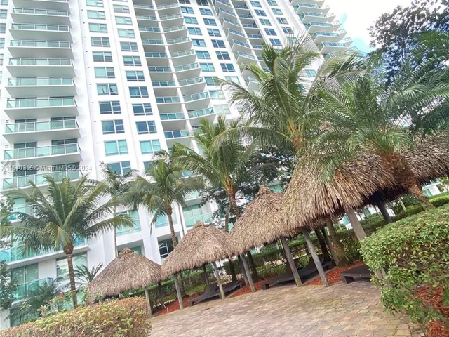 2641 N Flamingo Rd # 1807N, Sunrise FL 33323