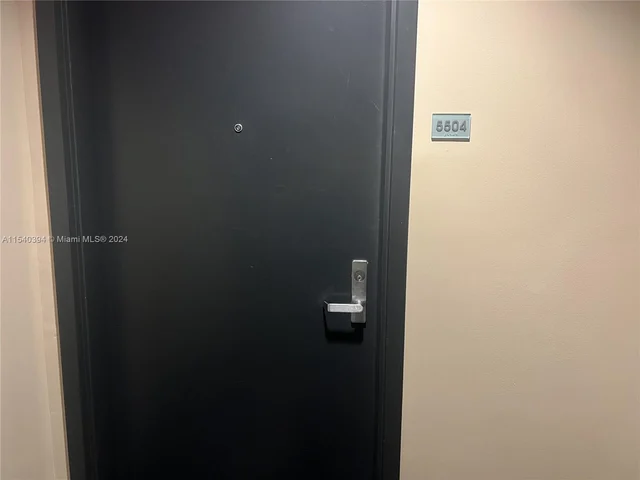 888 Biscayne Blvd # 5504, Miami FL 33132