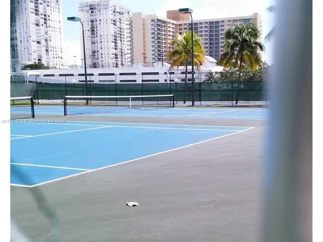 800 Parkview Dr # 930, Hallandale Beach FL 33009