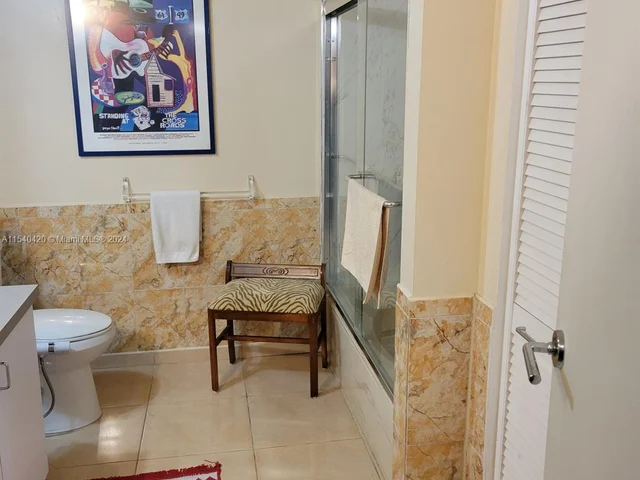 800 Parkview Dr # 930, Hallandale Beach FL 33009