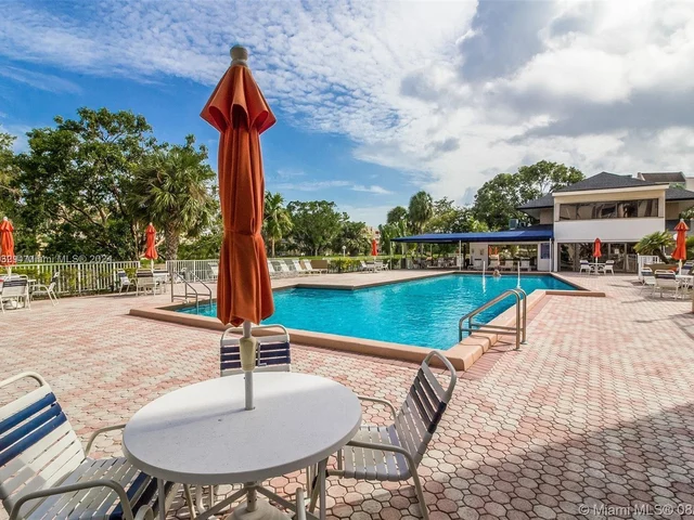 7785 SW 86th St # 116, Miami FL 33143