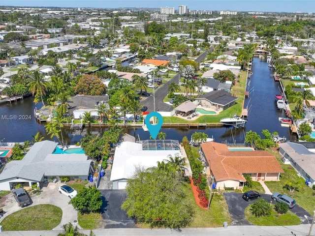421 SW 18th St, Pompano Beach FL 33060