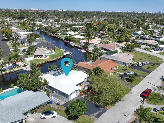 421 SW 18th St, Pompano Beach FL 33060