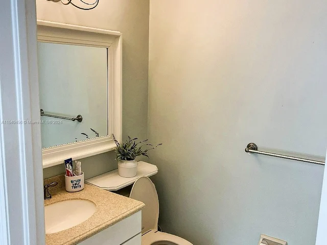 10251 Islander Dr, Boca Raton FL 33498