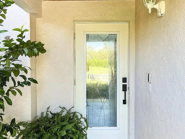 10251 Islander Dr, Boca Raton FL 33498