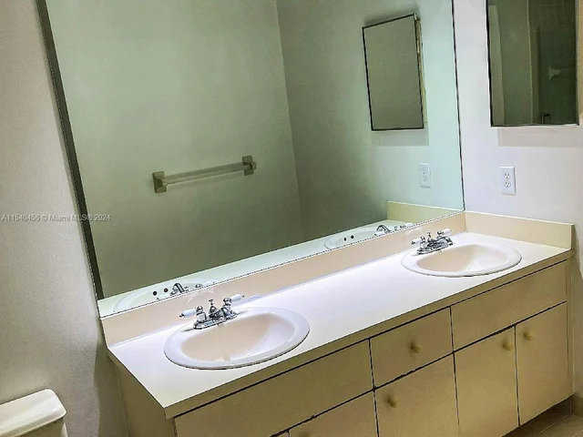 10251 Islander Dr, Boca Raton FL 33498