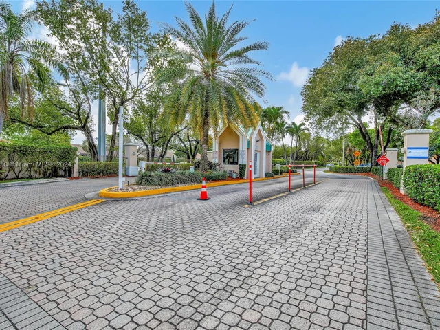 10133 NW 24th Pl # 404, Sunrise FL 33322