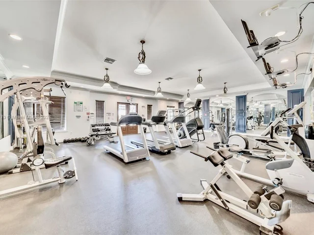 6831 SW 44th St # 305, Miami FL 33155