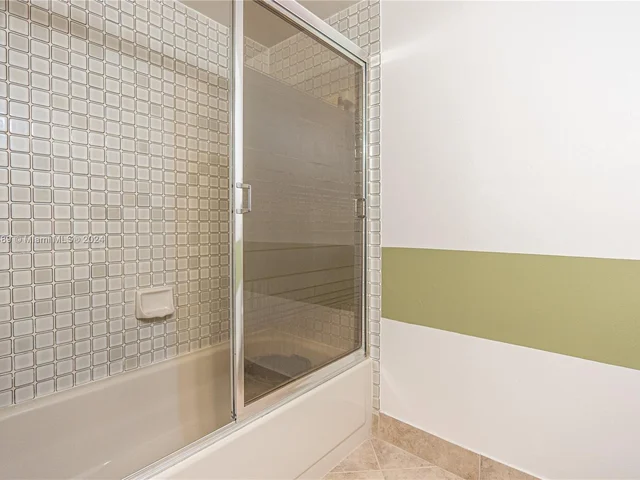 8725 Cleary Blvd # 8725, Plantation FL 33324