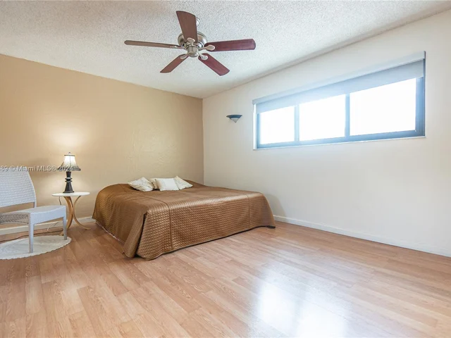 8725 Cleary Blvd # 8725, Plantation FL 33324