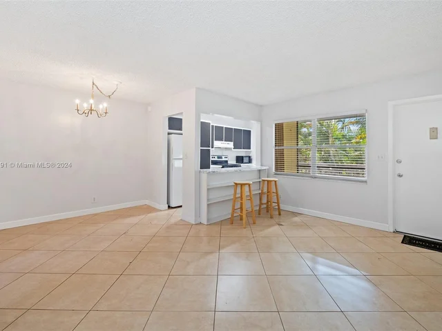 1425 Arthur St # 212B, Hollywood FL 33020