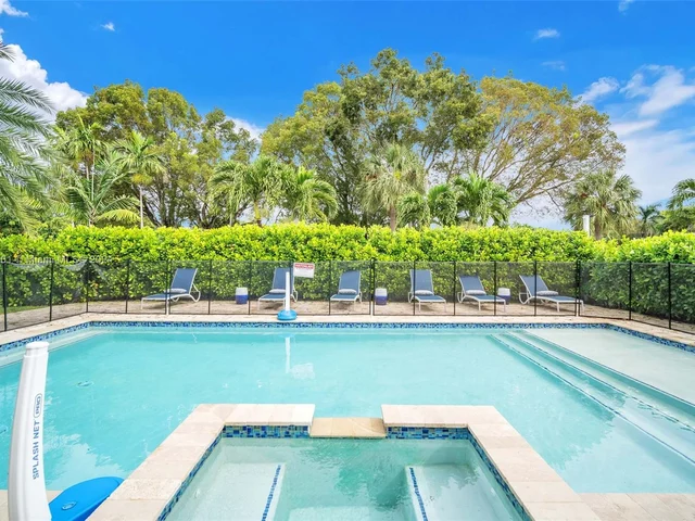 1100 NE 180th Ter, North Miami Beach FL 33162