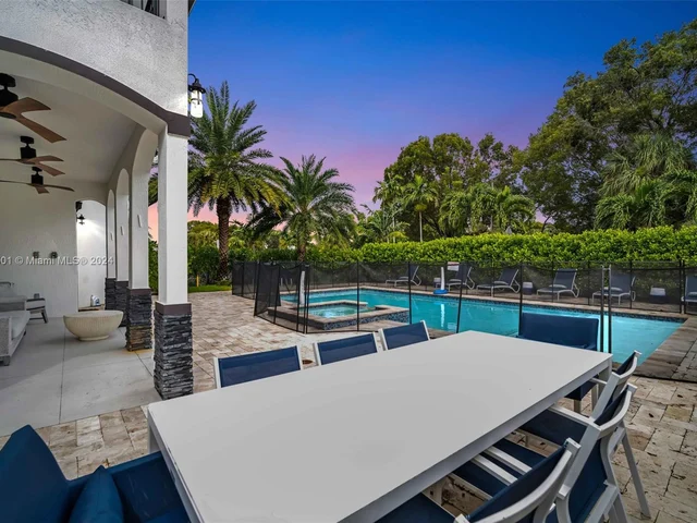 1100 NE 180th Ter, North Miami Beach FL 33162