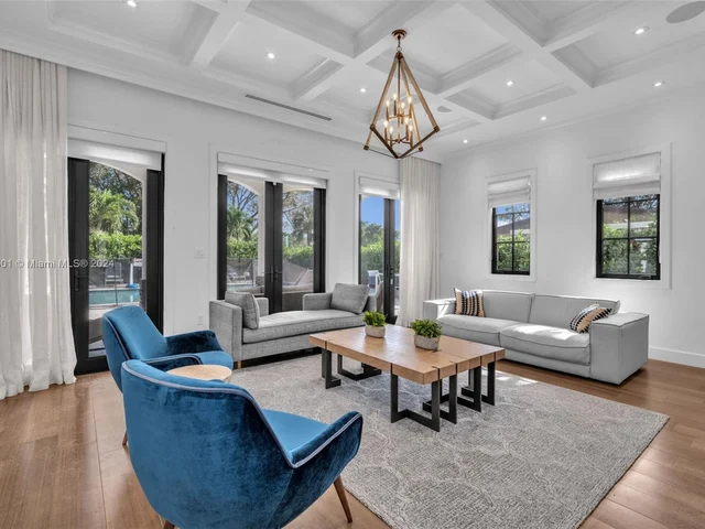 1100 NE 180th Ter, North Miami Beach FL 33162