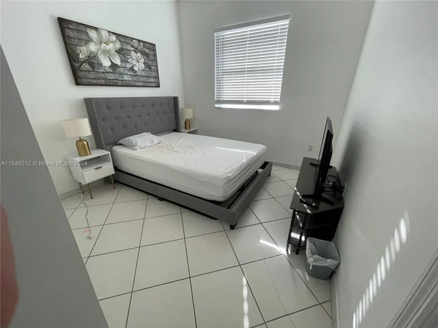 15234 SW 140th St, Miami FL 33196