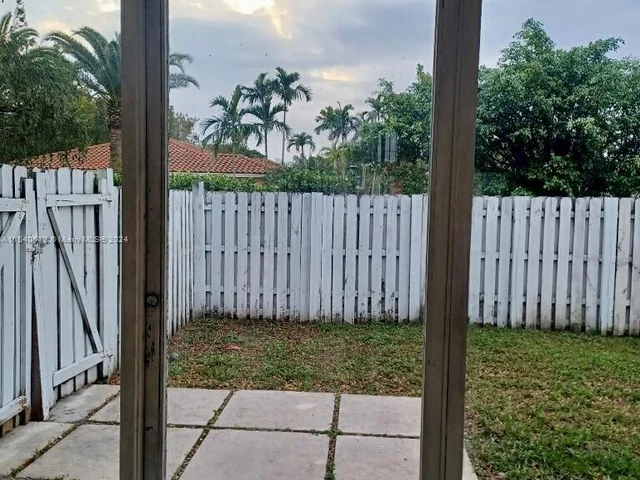 2554 SW 122nd Ct, Miami FL 33175