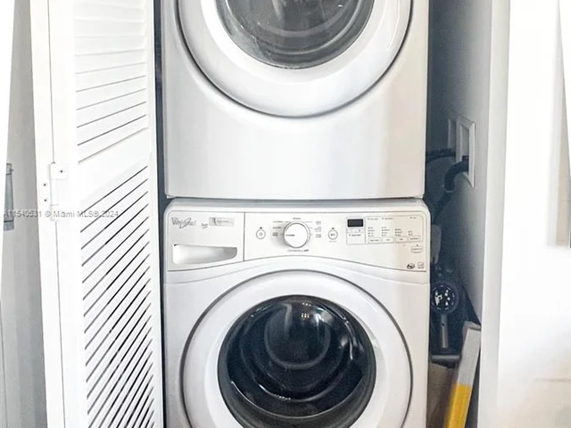 151 SE 1st St # 2204, Miami FL 33131