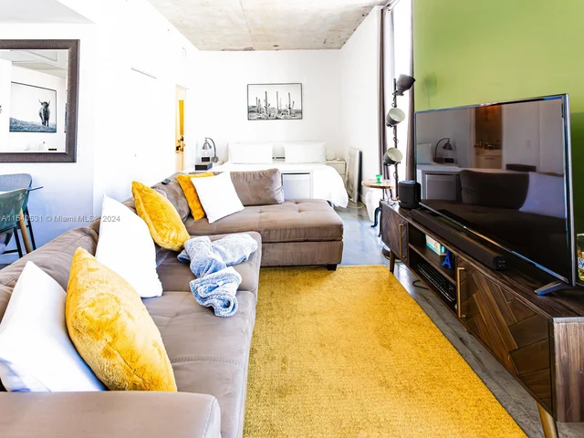 151 SE 1st St # 2204, Miami FL 33131