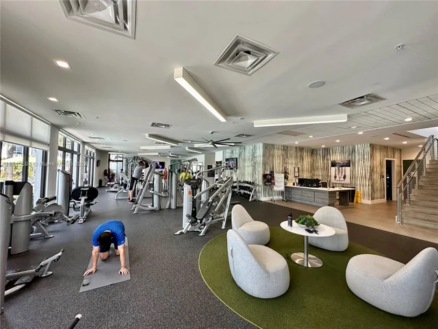 4963 NW 83rd Path, Doral FL 33166