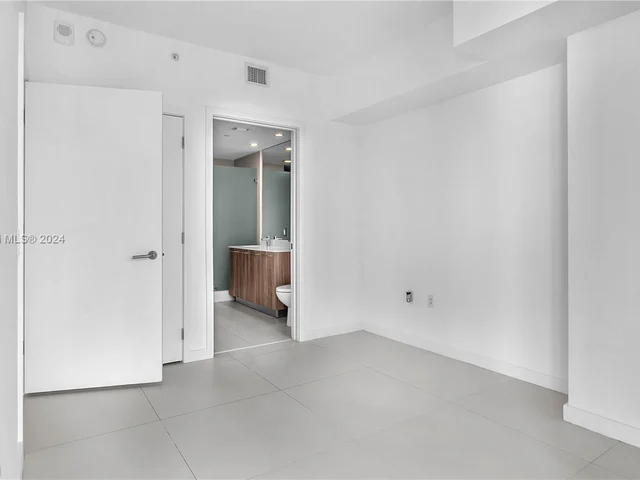 501 NE 31st St # 1704, Miami FL 33137