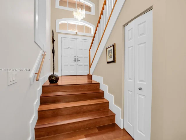 4581 NW 93rd Doral Ct, Doral FL 33178