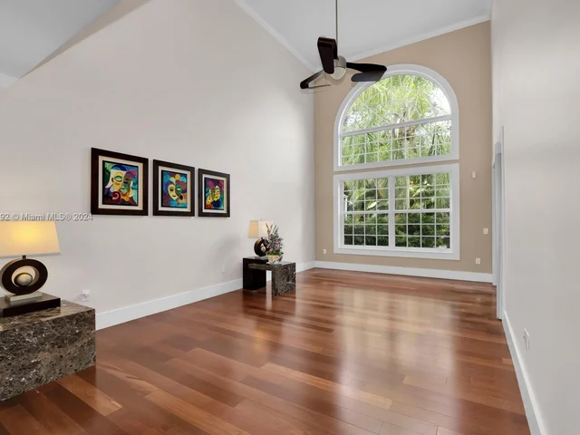 4581 NW 93rd Doral Ct, Doral FL 33178