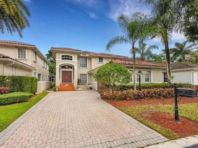 4581 NW 93rd Doral Ct, Doral FL 33178