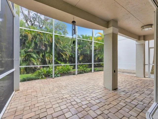 4581 NW 93rd Doral Ct, Doral FL 33178