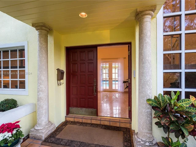 650 Alcazar Ave # 650, Coral Gables FL 33134