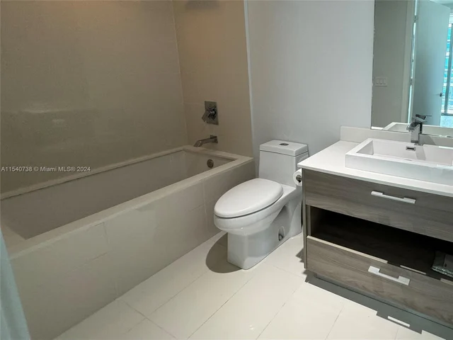 1300 S Miami Ave # 4007, Miami FL 33130