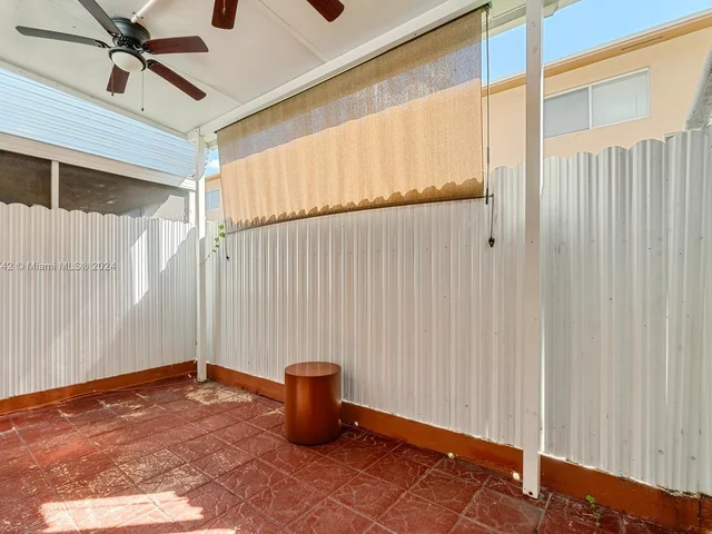 1458 W 39th Pl # 5, Hialeah FL 33012