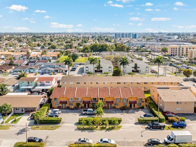 1458 W 39th Pl # 5, Hialeah FL 33012