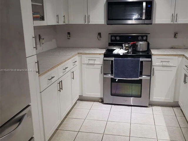 1436 SE 22nd Ln, Homestead FL 33035