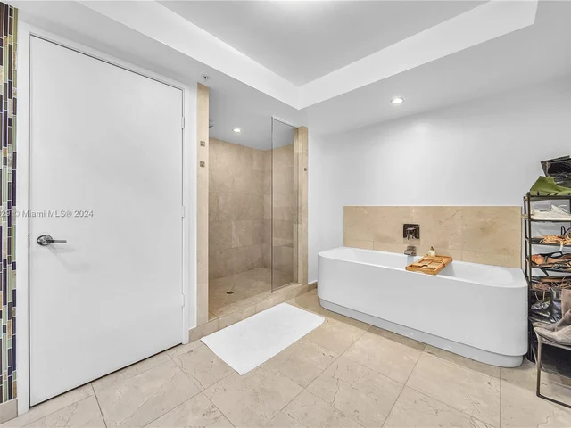 200 Sunny Isles Blvd # 306, Sunny Isles Beach FL 33160