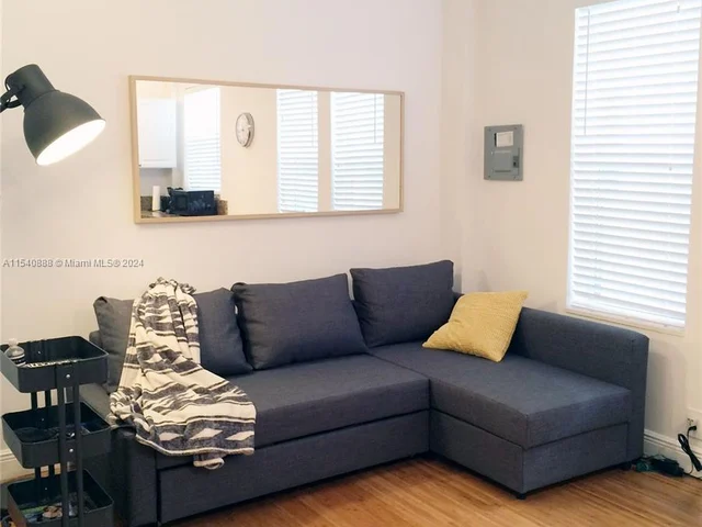 642 Michigan Ave # 4, Miami Beach FL 33139