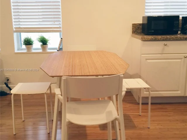 642 Michigan Ave # 4, Miami Beach FL 33139