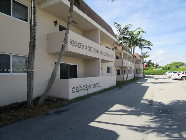 14500 SW 88th Ave # 135, Palmetto Bay FL 33176
