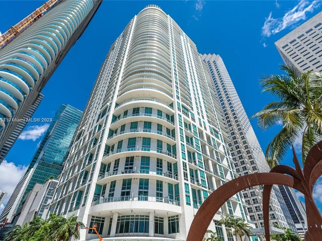 300 S Biscayne Blvd # 2209, Miami FL 33131