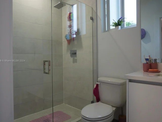 10363 NW 67th Ter, Doral FL 33178