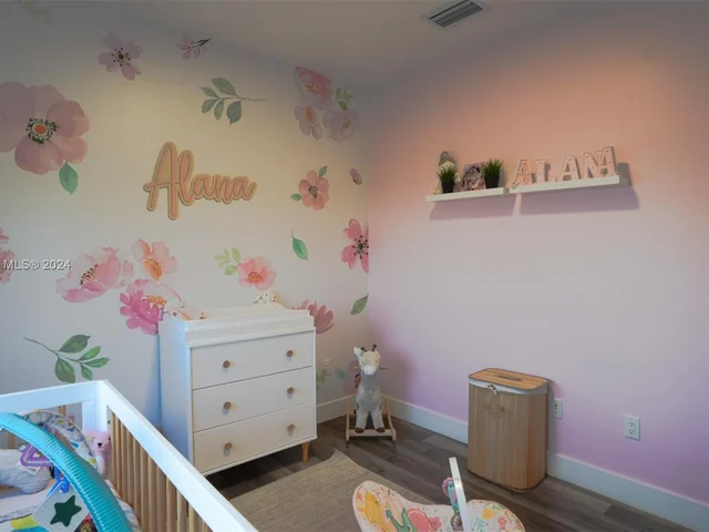 10363 NW 67th Ter, Doral FL 33178